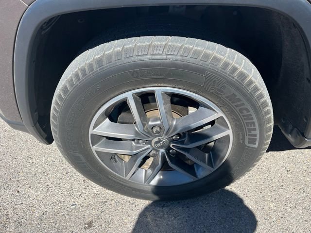Used 2018 Jeep Grand Cherokee Limited w/ Luxury Group II RWD image 19