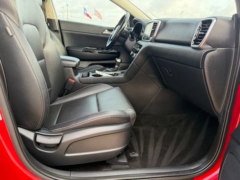 Used 2020 Kia Sportage EX FWD image 35