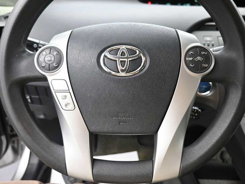 Used 2012 Toyota Prius Two FWD image 6