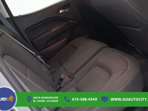 Used 2020 GMC Canyon SLE w/ Elevation Edition RWD image 13