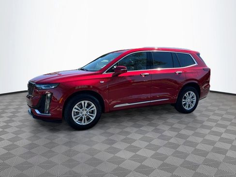 New 2025 Cadillac XT6 Luxury image 1