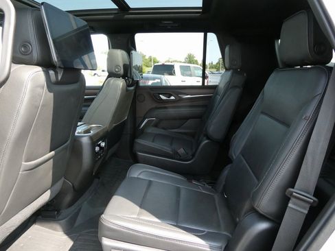 Used 2021 GMC Yukon Denali image 41