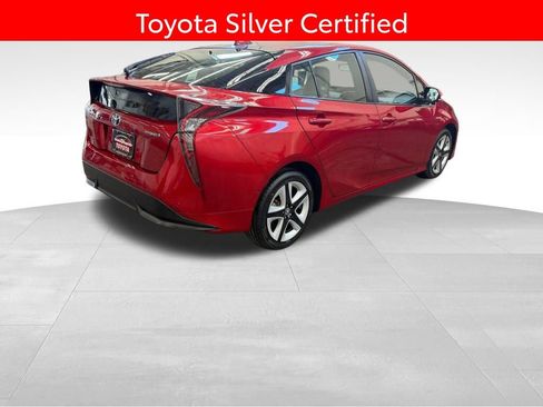 Certified 2018 Toyota Prius Four Touring image 2