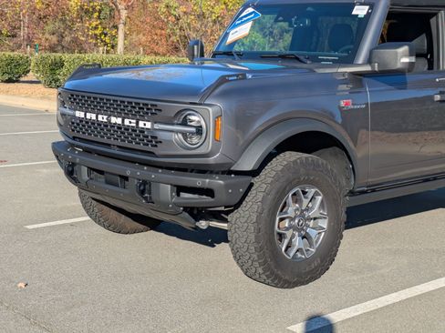 Certified 2022 Ford Bronco Badlands image 10