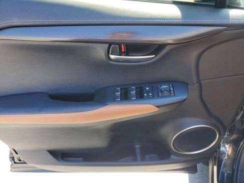 Used 2019 Lexus NX 300 FWD image 18