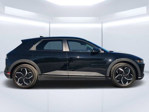 Used 2024 Hyundai Ioniq 5 SEL image 2