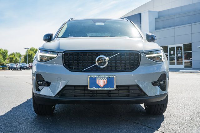 New 2026 Volvo XC40 B5 Ultra w/ Protection Package Premier AWD/4WD image 2