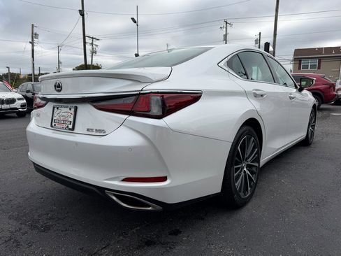 Used 2022 Lexus ES 350 w/ Premium Package FWD image 5