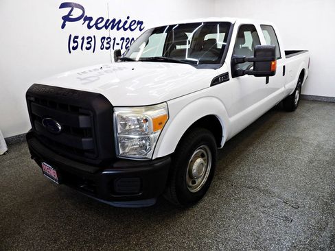 Used 2014 Ford F250 XL w/ Power Equipment Group RWD image 1