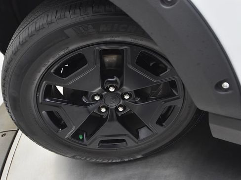 Used 2022 Ford Bronco Sport Outer Banks w/ Tech Package AWD/4WD image 42