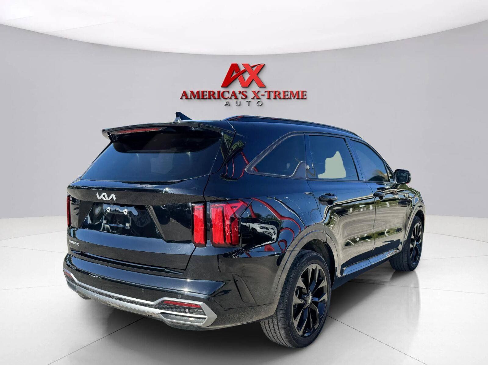 Used 2023 Kia Sorento SX FWD image 6