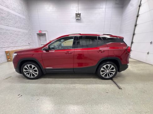 Used 2019 GMC Terrain SLT w/ Preferred Package AWD/4WD image 7