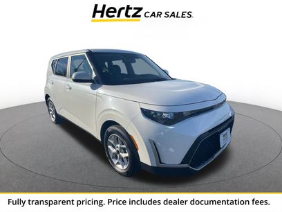 Used 2025 Kia Soul LX w/ LX Technology Package