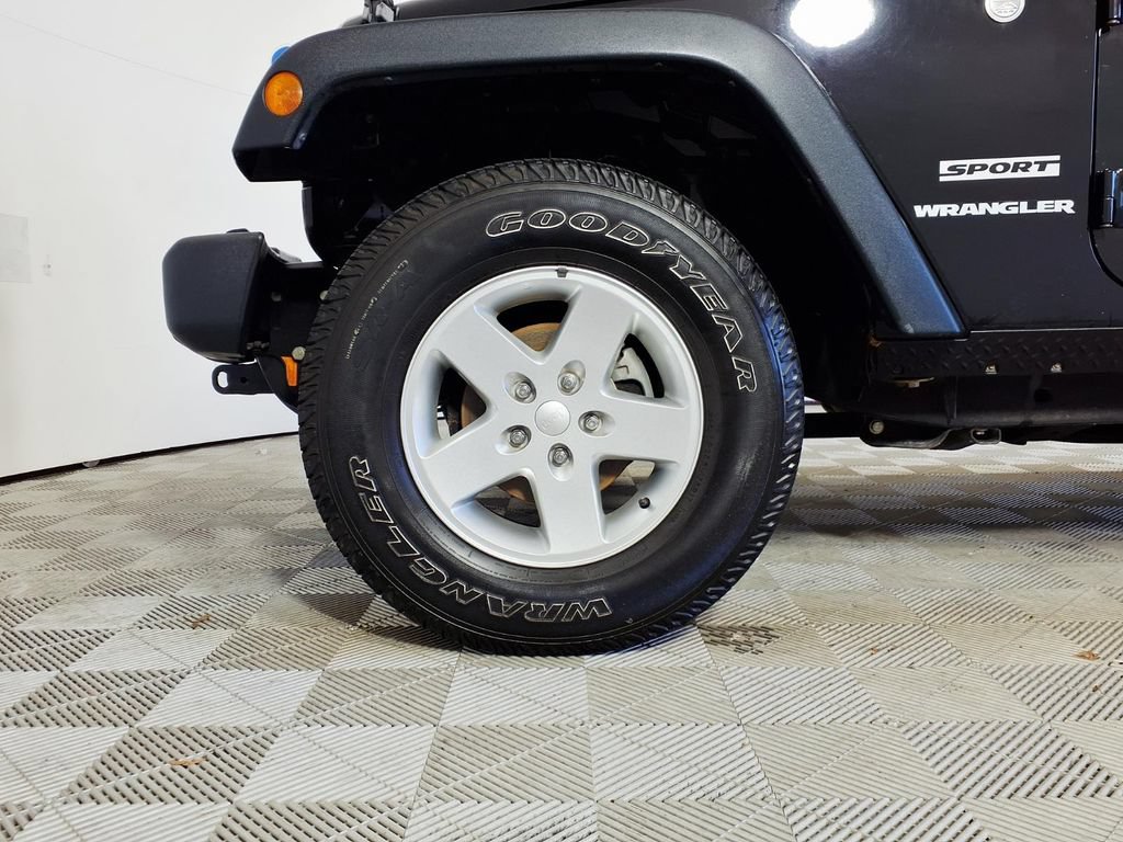 Used 2015 Jeep Wrangler Sport w/ Quick Order Package 24S AWD/4WD image 7