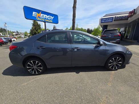 Used 2017 Toyota Corolla SE FWD image 8