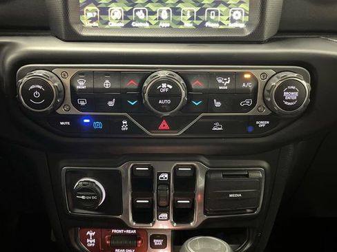 Used 2022 Jeep Wrangler Unlimited Rubicon 4xe w/ Cold Weather Group image 19