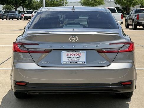 Used 2026 Toyota Camry XLE FWD image 5