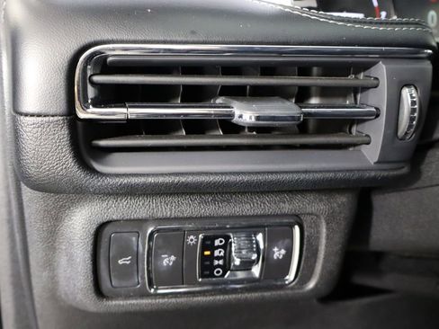 Used 2022 Lincoln Corsair FWD image 23