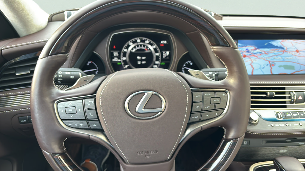 Used 2019 Lexus LS 500 AWD w/ Luxury Package image 17