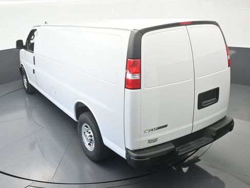 New 2025 Chevrolet Express 3500 Extended w/ Driver Convenience Package image 40