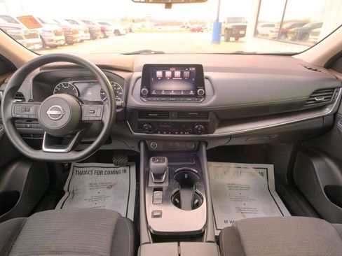 Used 2023 Nissan Rogue SV image 31