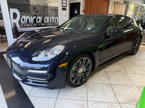 Used 2016 Porsche Panamera 4 Edition w/ Premium Package Plus AWD/4WD image 26