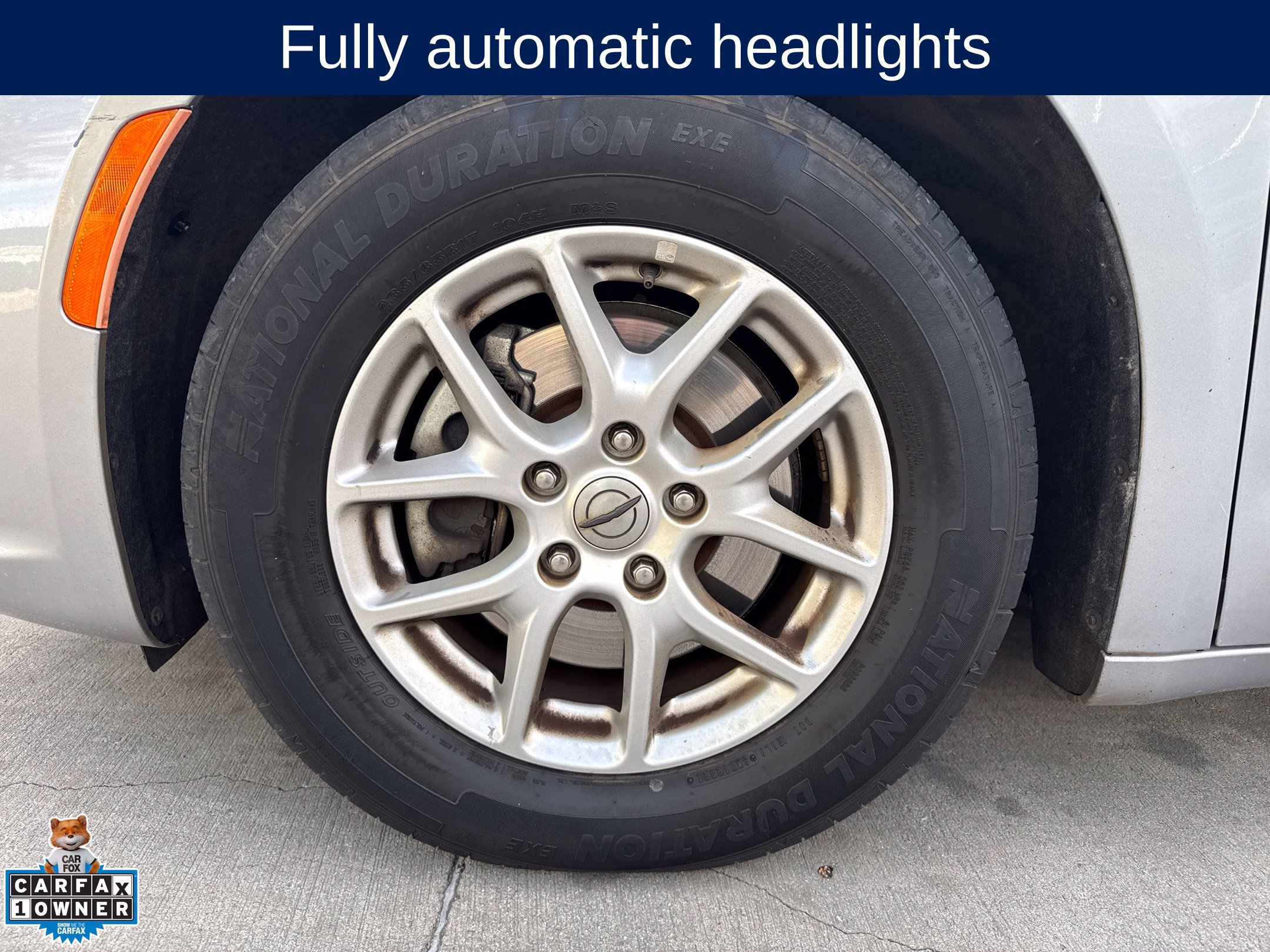 Used 2021 Chrysler Pacifica Touring-L FWD image 10