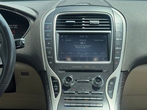 Used 2020 Lincoln Nautilus Reserve w/ Equipment Group 201A FWD image 13