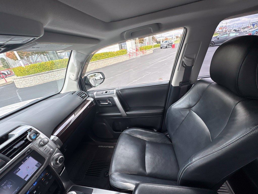 Used 2014 Toyota 4Runner Limited AWD/4WD image 20