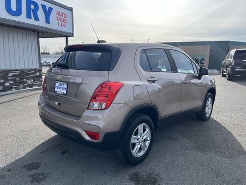 Used 2018 Chevrolet Trax LS image 15