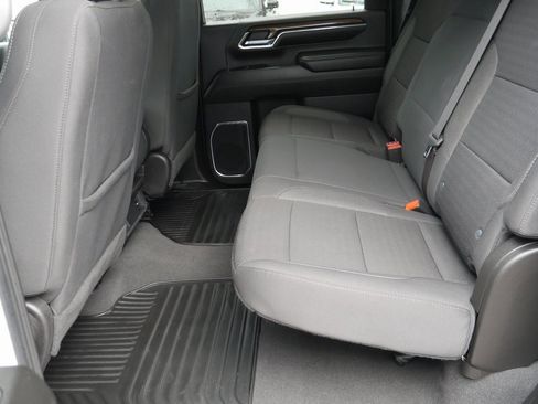 Used 2024 Chevrolet Silverado 2500 LT image 25