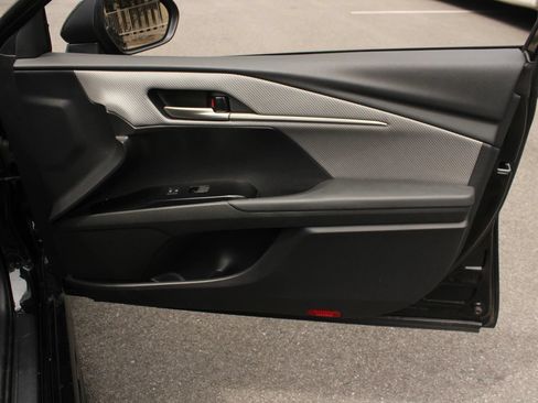 Used 2025 Toyota Camry SE w/ Multimedia Upgrade Package FWD image 23