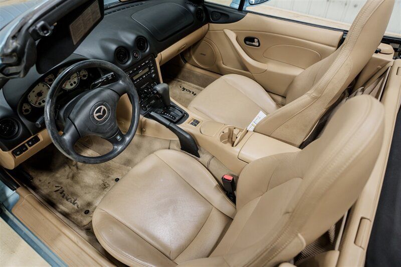 Used 2002 MAZDA MX-5 Miata RWD image 7