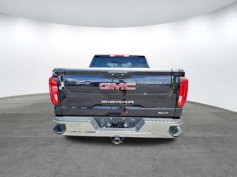 Used 2026 GMC Sierra 1500 SLT RWD image 27