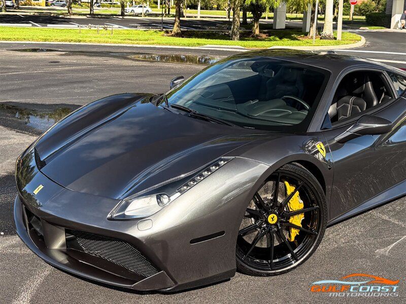 Used 2017 Ferrari 488 GTB RWD image 9
