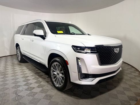 Used 2021 Cadillac Escalade ESV Premium Luxury AWD/4WD image 8