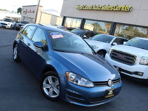 Used 2017 Volkswagen Golf Wolfsburg Edition FWD image 35