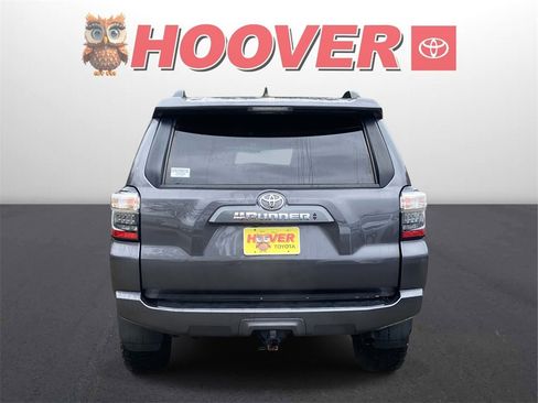 Used 2023 Toyota 4Runner SR5 Premium image 3