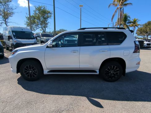 Used 2023 Lexus GX 460 image 8