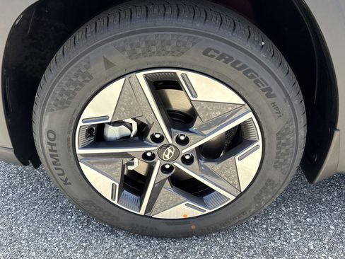 New 2026 Hyundai Tucson SEL FWD image 9