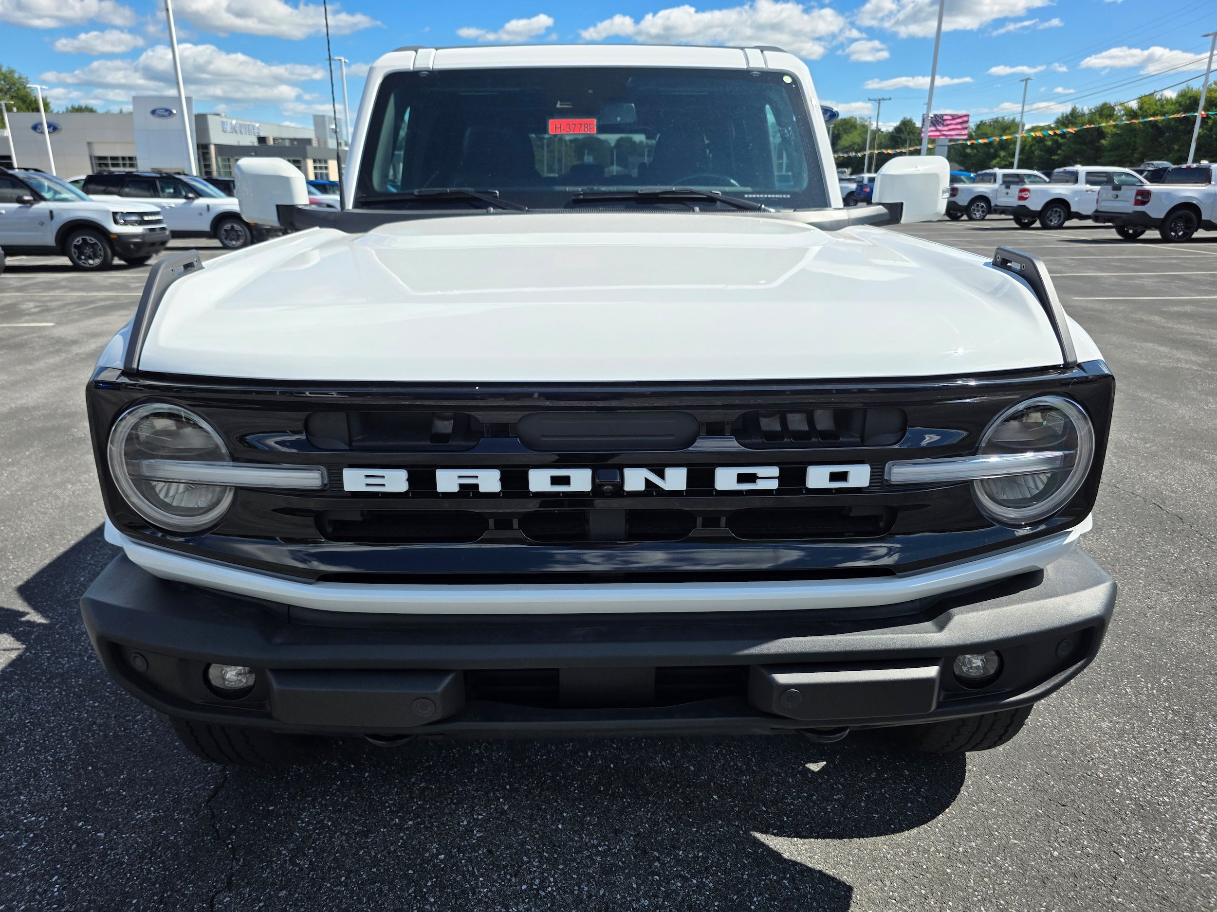 Certified 2023 Ford Bronco Outer Banks AWD/4WD image 8