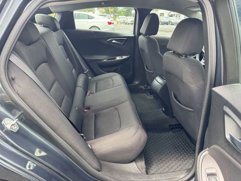 Used 2021 Chevrolet Malibu LS image 10