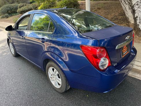 Used 2013 Chevrolet Sonic LT image 3