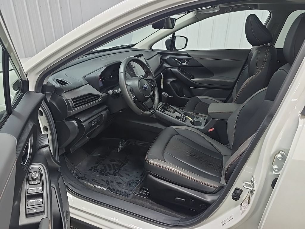 Used 2025 Subaru Crosstrek 2.5i Limited AWD/4WD image 34