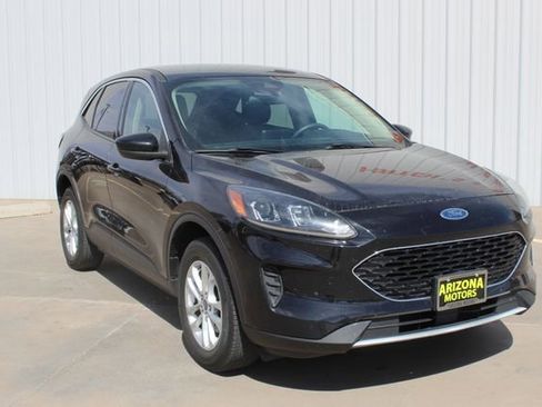 Used 2020 Ford Escape SE image 4