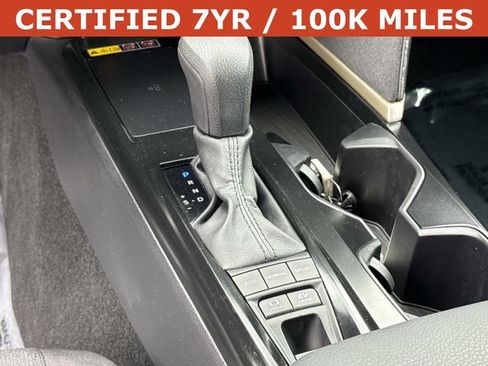 Used 2025 Toyota Camry LE image 22