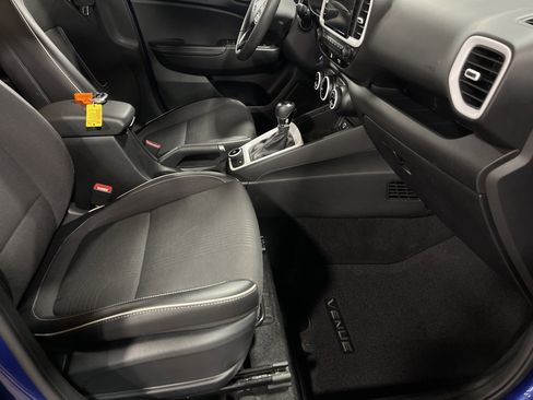 Used 2023 Hyundai Venue Limited w/ Cargo Package image 12