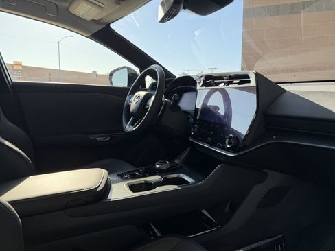 Used 2023 Lexus RZ 450e Premium image 36