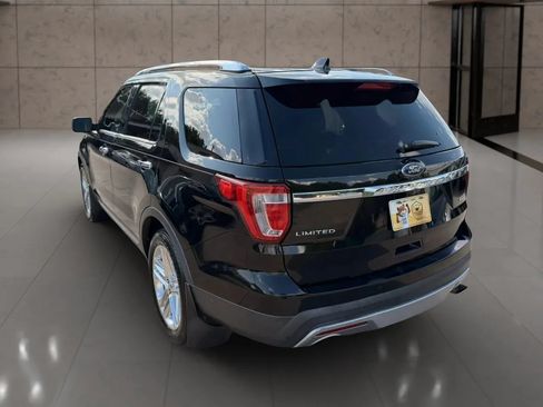 Used 2016 Ford Explorer Limited w/ Equipment Group 301A FWD image 8