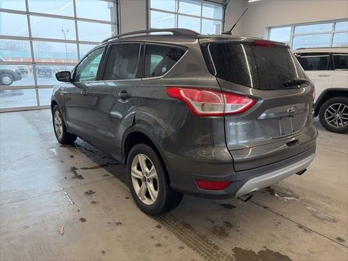 Used 2016 Ford Escape SE w/ Equipment Group 201A image 6